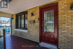 5060 ONTARIO AVENUE | Niagara Falls Ontario | Slide Image Four
