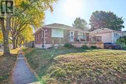 2862 DORCHESTER ROAD | Niagara Falls Ontario | Slide Image Three