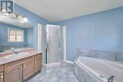 15 CREANONA BOULEVARD | Hamilton Ontario | Slide Image Thirty-two