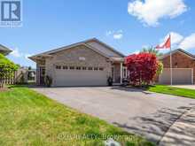 7090 JULIE DRIVE | Niagara Falls Ontario | Slide Image Two