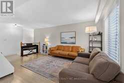 3 FALLINGBROOK DRIVE | Fonthill Ontario | Slide Image Ten