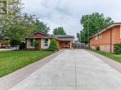 74 PINEHURST DRIVE Welland Ontario, L3C 3J1