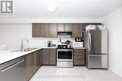 7794 WHITE PINE CRESCENT | Niagara Falls Ontario | Slide Image Six