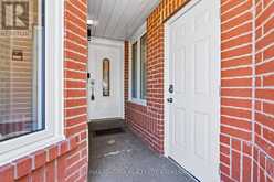 17 JACKSON COURT W | Welland Ontario | Slide Image Two