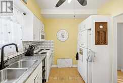 9 CAMBRIDGE AVENUE | St. Catharines Ontario | Slide Image Eleven