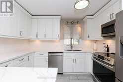 6021 MONTROSE ROAD | Niagara Falls Ontario | Slide Image Ten