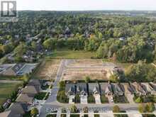 90 TANNER DRIVE | Fonthill Ontario | Slide Image Four