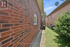 28 ROLLINS DRIVE | Welland Ontario | Slide Image Thirty-one