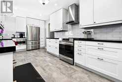5004 PETTIT AVENUE | Niagara Falls Ontario | Slide Image Nine
