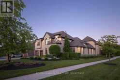 50 SANDALWOOD CRESCENT | Niagara-on-the-Lake Ontario | Slide Image Two
