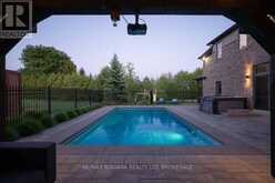 50 SANDALWOOD CRESCENT | Niagara-on-the-Lake Ontario | Slide Image Seven