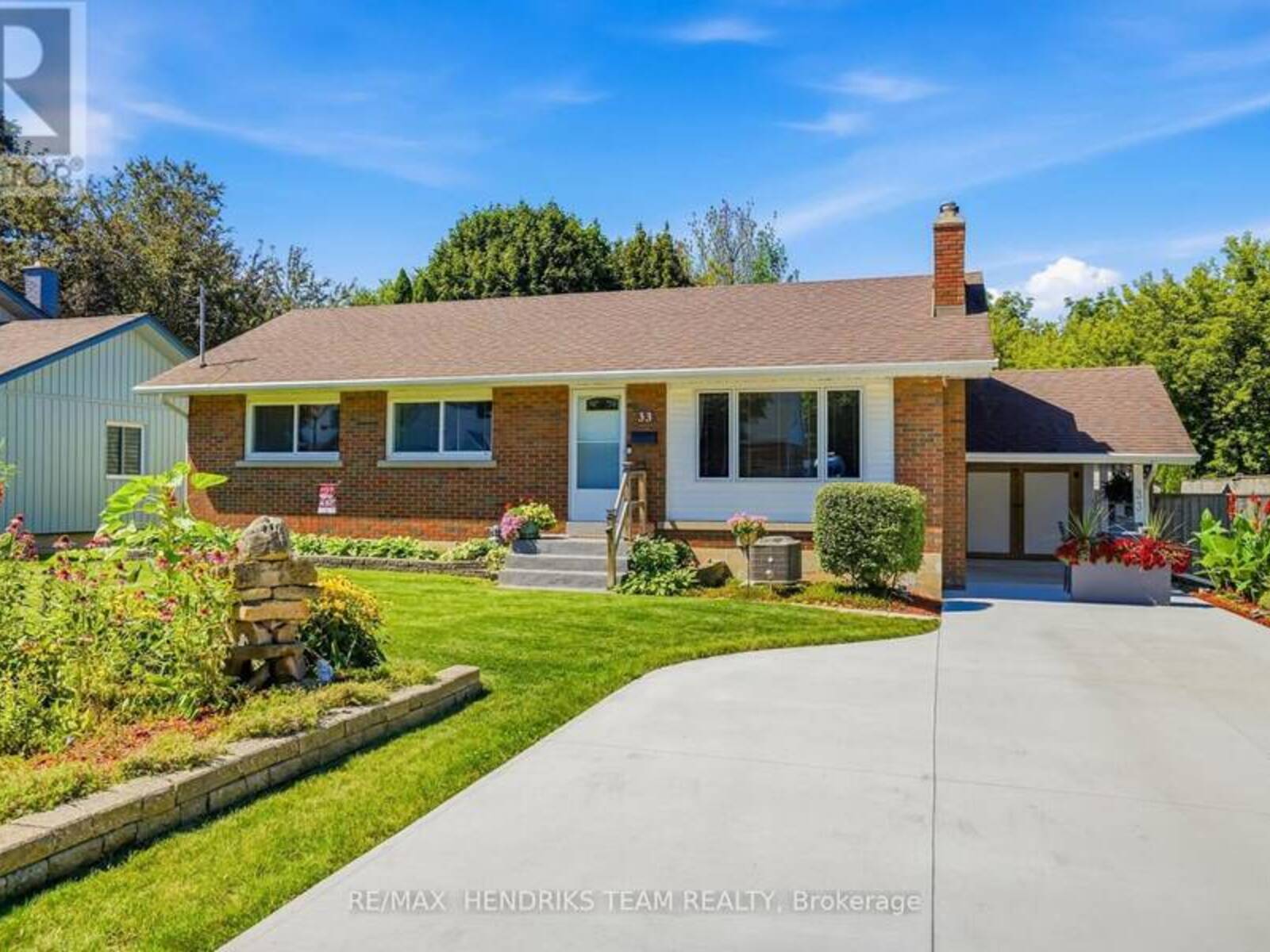 33 NICKERSON AVENUE, St. Catharines, Ontario L2N 3M5