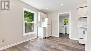225 GRANTHAM AVENUE | St. Catharines Ontario | Slide Image Eleven