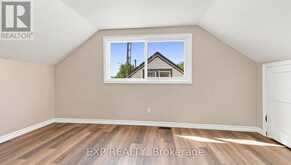 225 GRANTHAM AVENUE | St. Catharines Ontario | Slide Image Eighteen