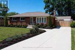 91 CRESCENT DRIVE | Welland Ontario | Slide Image Two