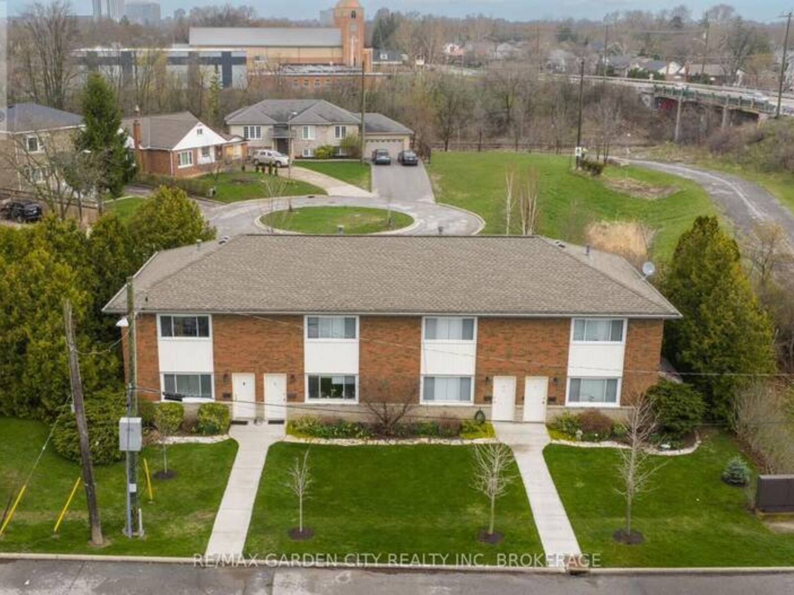 2-8 RIVERVIEW BOULEVARD, St. Catharines, Ontario L2T 3L4