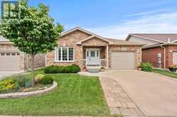 3988 SUNSET LANE | Lincoln Ontario | Slide Image One