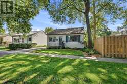 16 LONGFELLOW AVENUE | St. Catharines Ontario | Slide Image Three