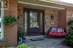 28 RAMSGATE DRIVE | Hamilton Ontario | Slide Image Three