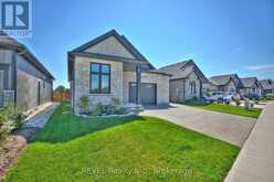 99 HOMESTEAD DRIVE | Niagara-on-the-Lake Ontario | Slide Image Three