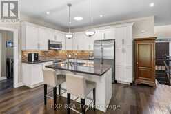 6 CREEKSIDE DRIVE | Niagara-on-the-Lake Ontario | Slide Image Twelve