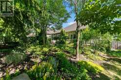 6 CREEKSIDE DRIVE | Niagara-on-the-Lake Ontario | Slide Image Forty-three