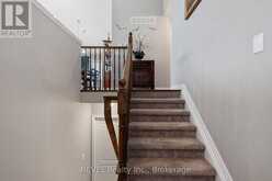 7833 OLDFIELD ROAD | Niagara Falls Ontario | Slide Image Three