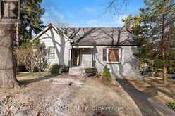 2052 YORK ROAD | Niagara-on-the-Lake Ontario | Slide Image Two