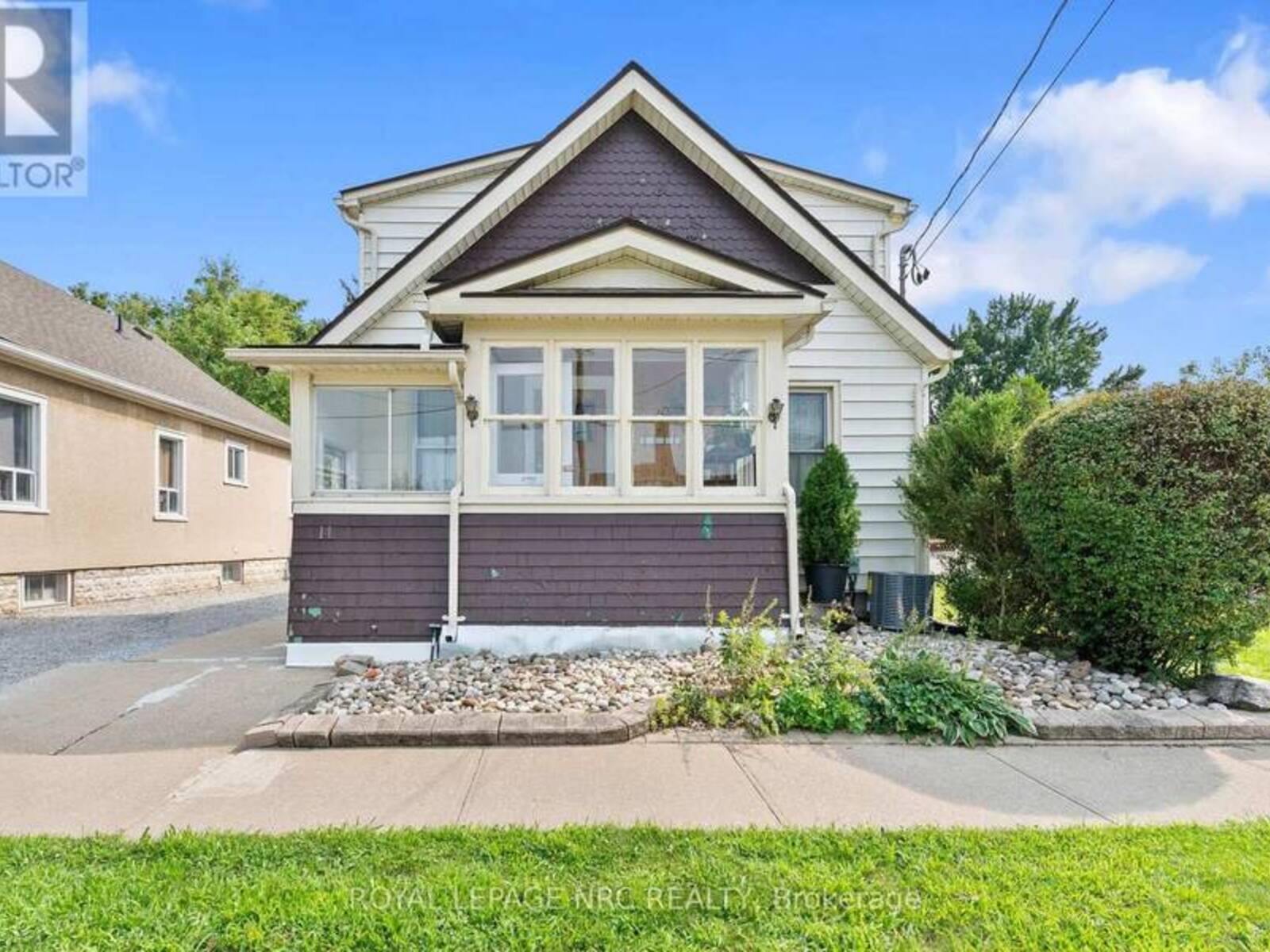 14 HEATHERINGTON STREET, St. Catharines, Ontario L2R 2G5