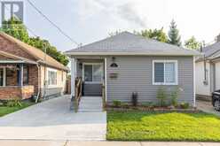 21 TRAPNELL STREET | St. Catharines Ontario | Slide Image Two