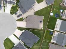 5 DELICIOUS COURT | Thorold Ontario | Slide Image Three