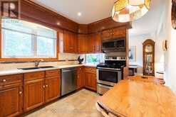 121 LOCKHART DRIVE | St. Catharines Ontario | Slide Image Fifteen