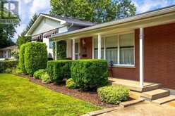 121 LOCKHART DRIVE | St. Catharines Ontario | Slide Image Four