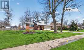 698 DAYTONA DRIVE | Fort Erie Ontario | Slide Image Three
