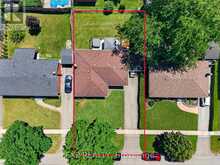 8 DUNRAVEN AVENUE | St. Catharines Ontario | Slide Image Six