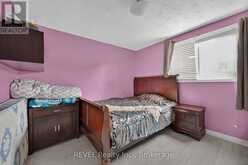 4 KERWIN GATE | St. Catharines Ontario | Slide Image Ten