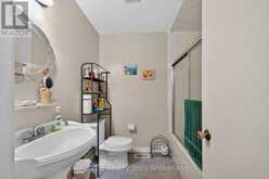 4 KERWIN GATE | St. Catharines Ontario | Slide Image Twelve