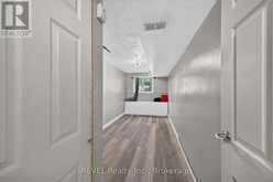 4 KERWIN GATE | St. Catharines Ontario | Slide Image Thirteen