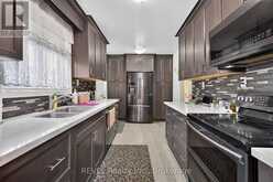 4 KERWIN GATE | St. Catharines Ontario | Slide Image Five