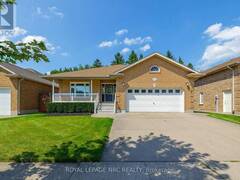 7621 CAMERON COURT Niagara Falls Ontario, L2H 3G9