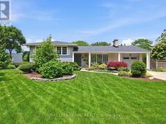 7 KING'S GRANT COURT W St. Catharines Ontario, L2N 2S2