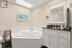 23 - 5 LAKESIDE DRIVE W | St. Catharines Ontario | Slide Image Thirty-two