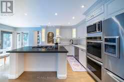 2 AITKEN CIRCLE | Markham Ontario | Slide Image Seventeen