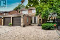 2 AITKEN CIRCLE | Markham Ontario | Slide Image Three