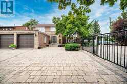 2 AITKEN CIRCLE | Markham Ontario | Slide Image Four
