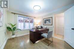 2 AITKEN CIRCLE | Markham Ontario | Slide Image Six