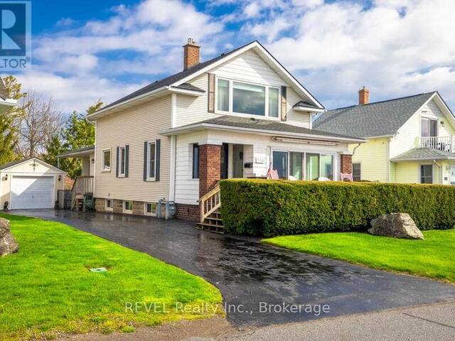 550 LAKESHORE ROAD Fort Erie Ontario, L2A 1B5 - 3 Bedrooms Waterfront Home For sale