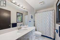 370 SEGWUN BOULEVARD | Gravenhurst Ontario | Slide Image Seventeen