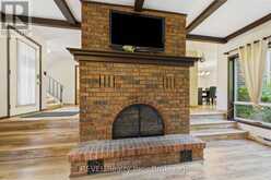 370 SEGWUN BOULEVARD | Gravenhurst Ontario | Slide Image Eight