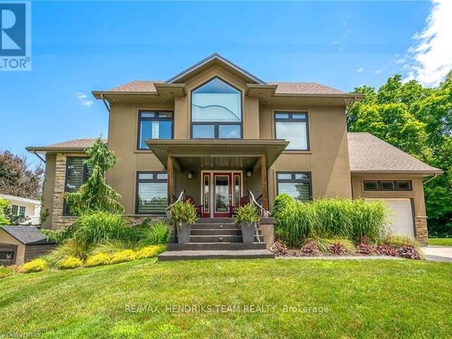 4 FRONT STREET Niagara-on-the-Lake Ontario, L0S 1J0 - 5 Bedrooms Home For Sale